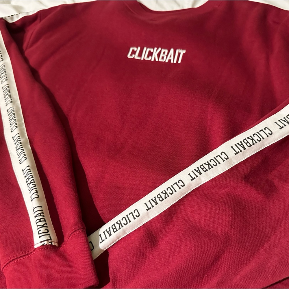 Clickbait Sweatshirt Mens size L
